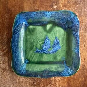 Signed Art Studio Pottery Plate Maui Hawaii Dolphins Blue Green #2